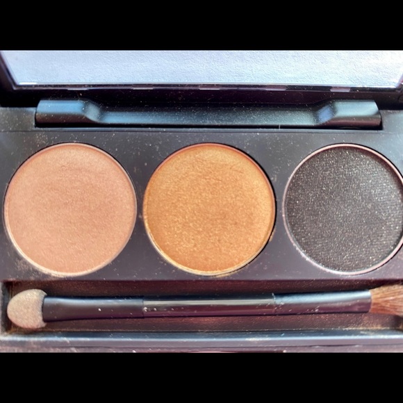 Beauty Control intense mineral shadow trio - Picture 2 of 4